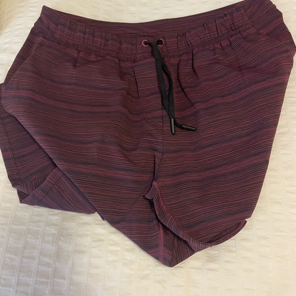 Lululemon pants - Picture 6 of 8